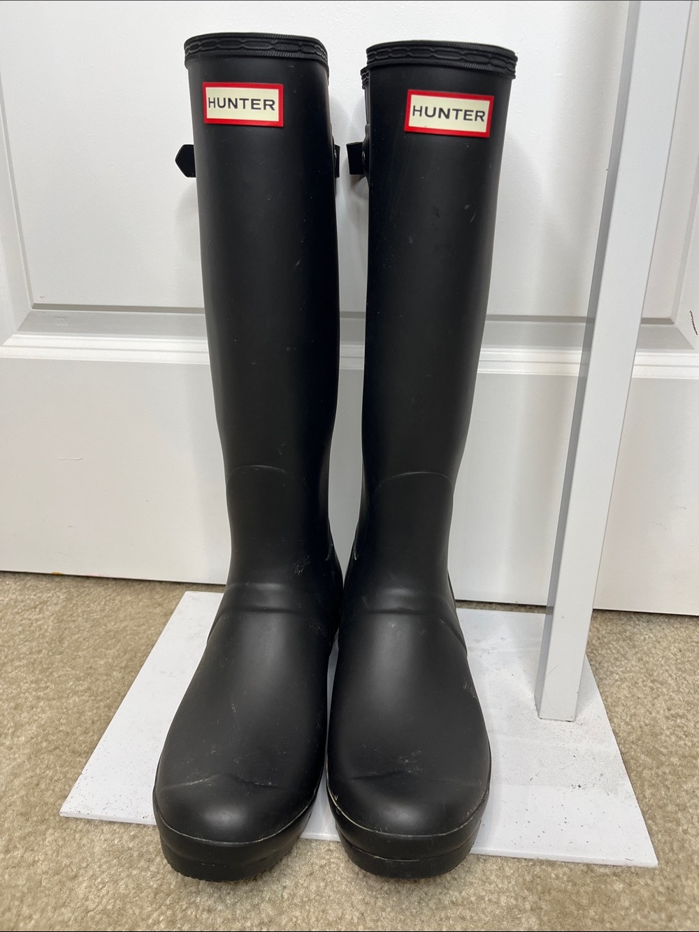 Hunter Women’s Tall Matte Black Rain Boots 11